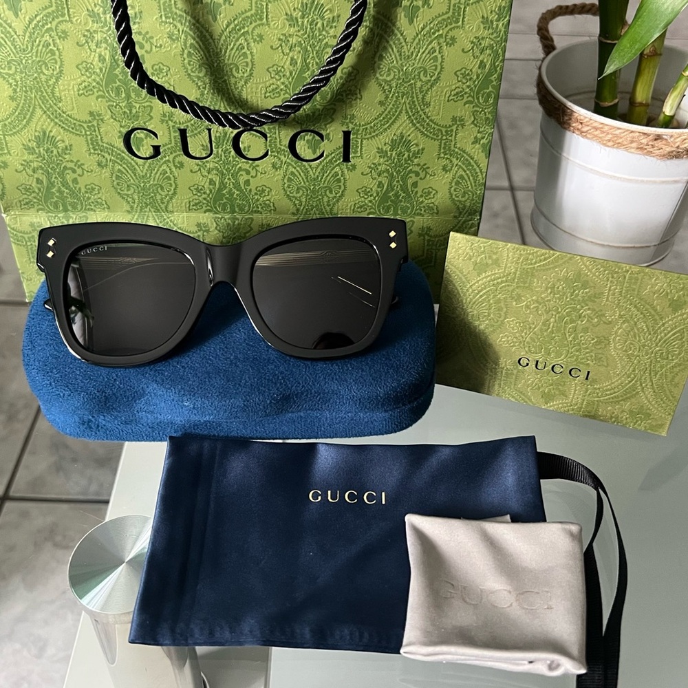Gucci Black Sunglasses